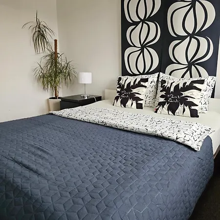 Quiet-apartments Dlugosza Apartman *